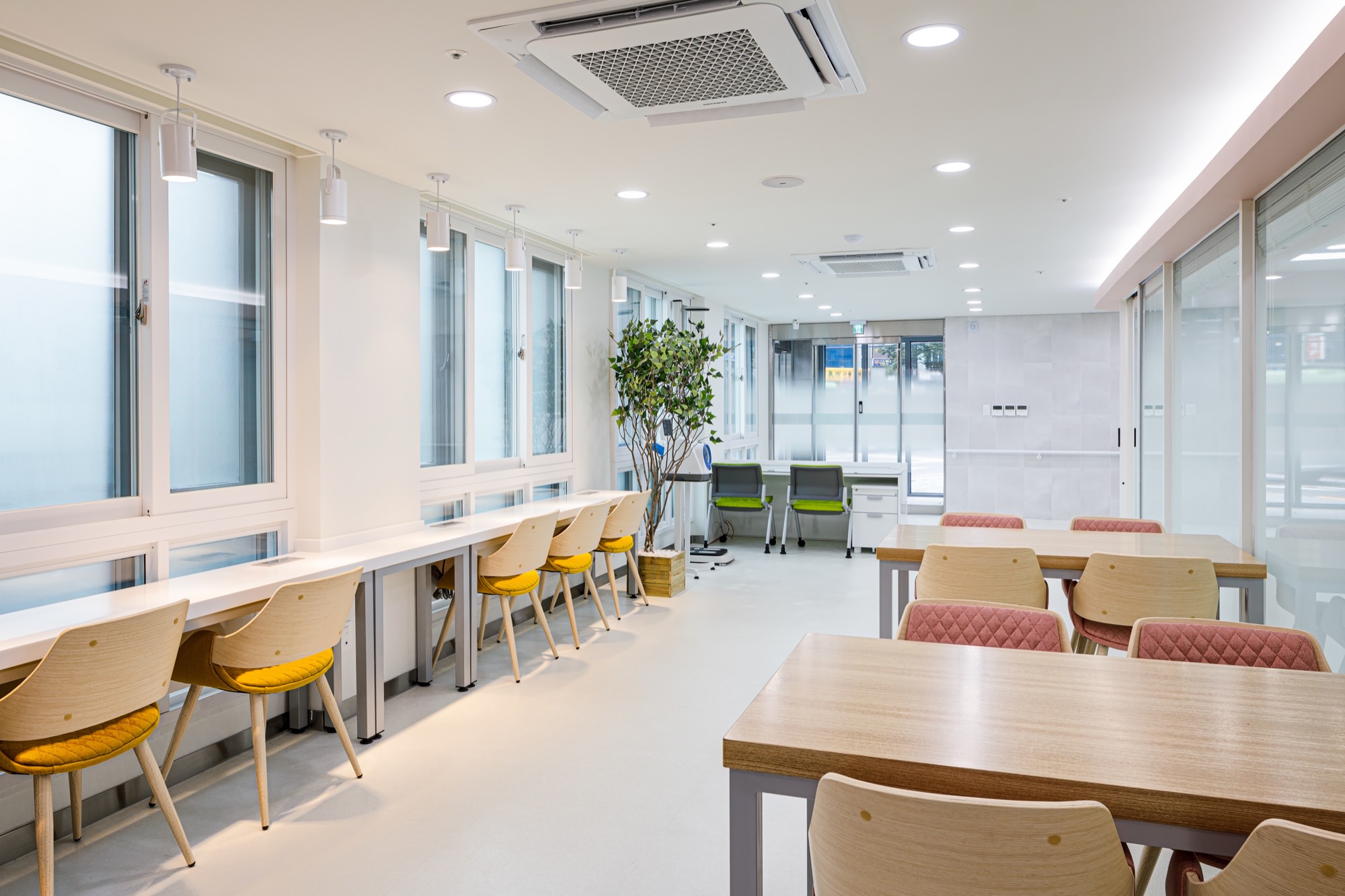 Pyeongchang-dong Dementia Care Center — 3/9